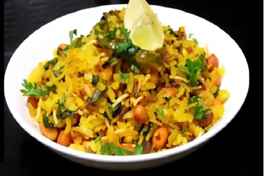 कांदा पोहा रेसिपी / Kanda Poha Recipe